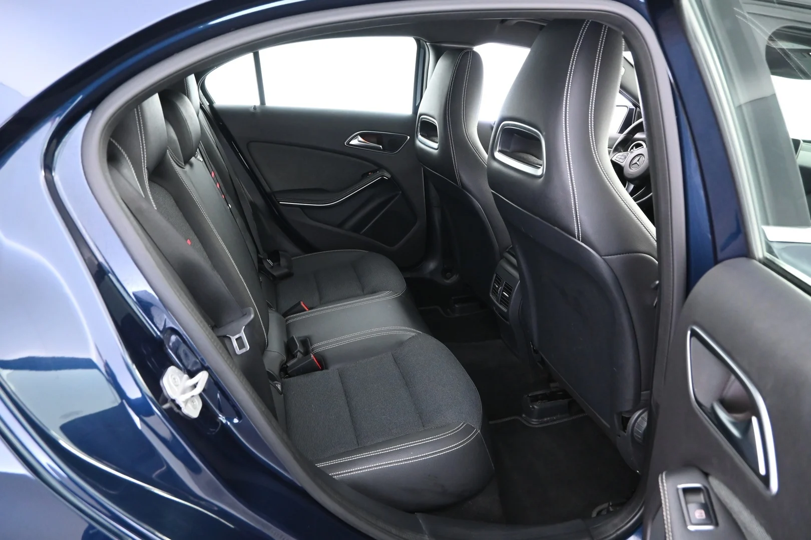 Car Image - 2wcEZ5G3FknMj5dp9jJp1I