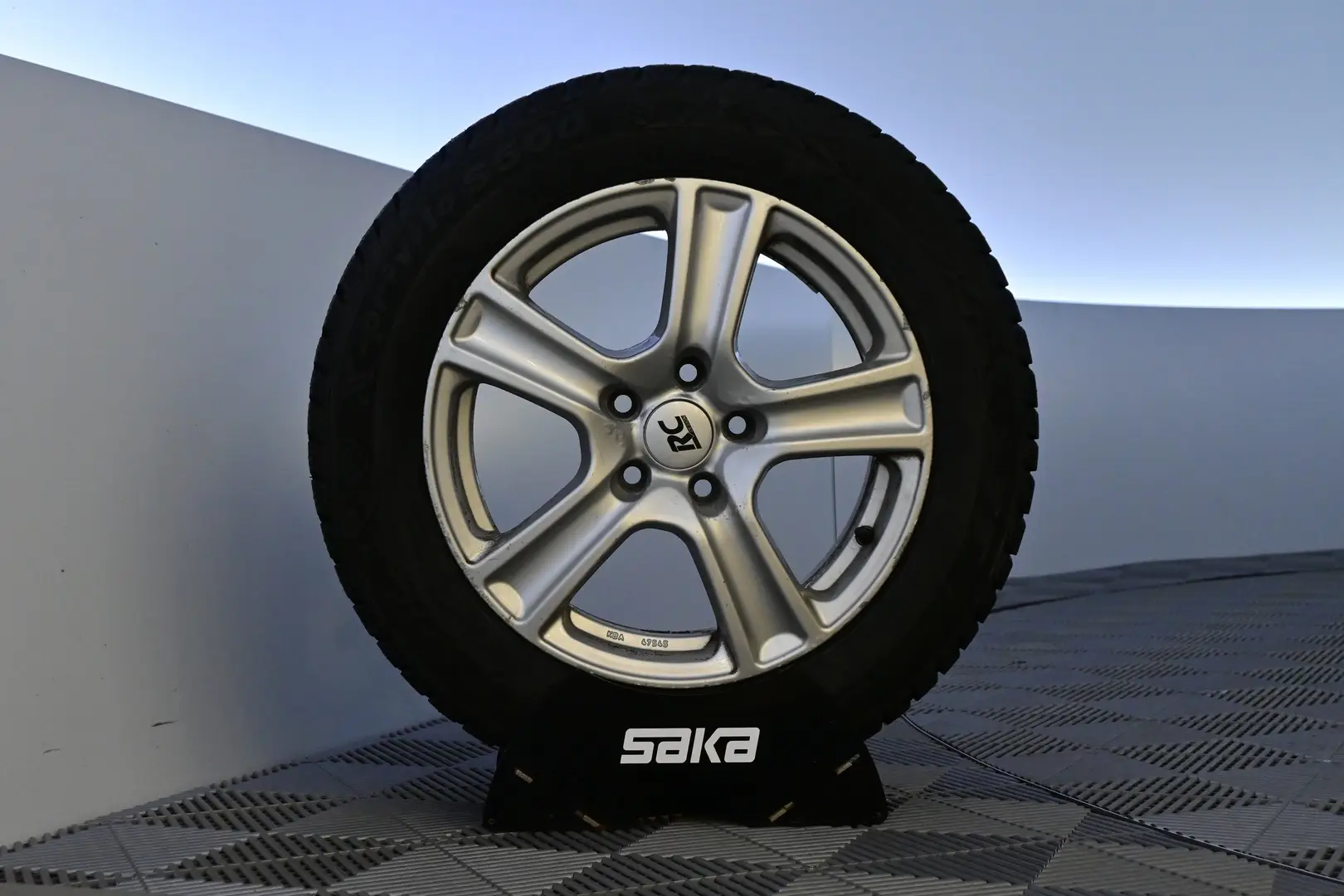 Car Image - 7JE65xhpk49zTVyfjTcIvy
