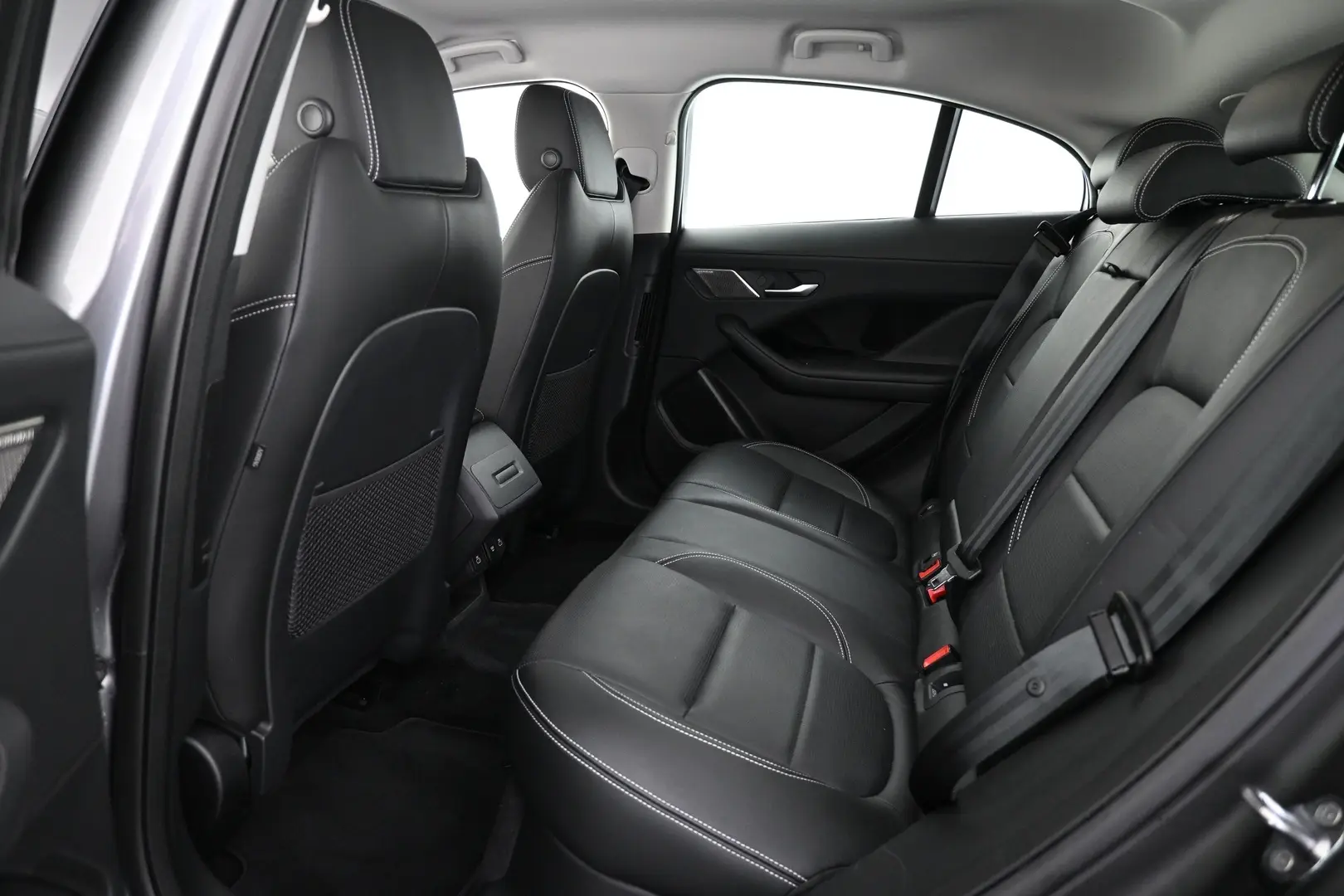 Car Image - 4z8Y2QjsbWZuc8cAdZo3tn