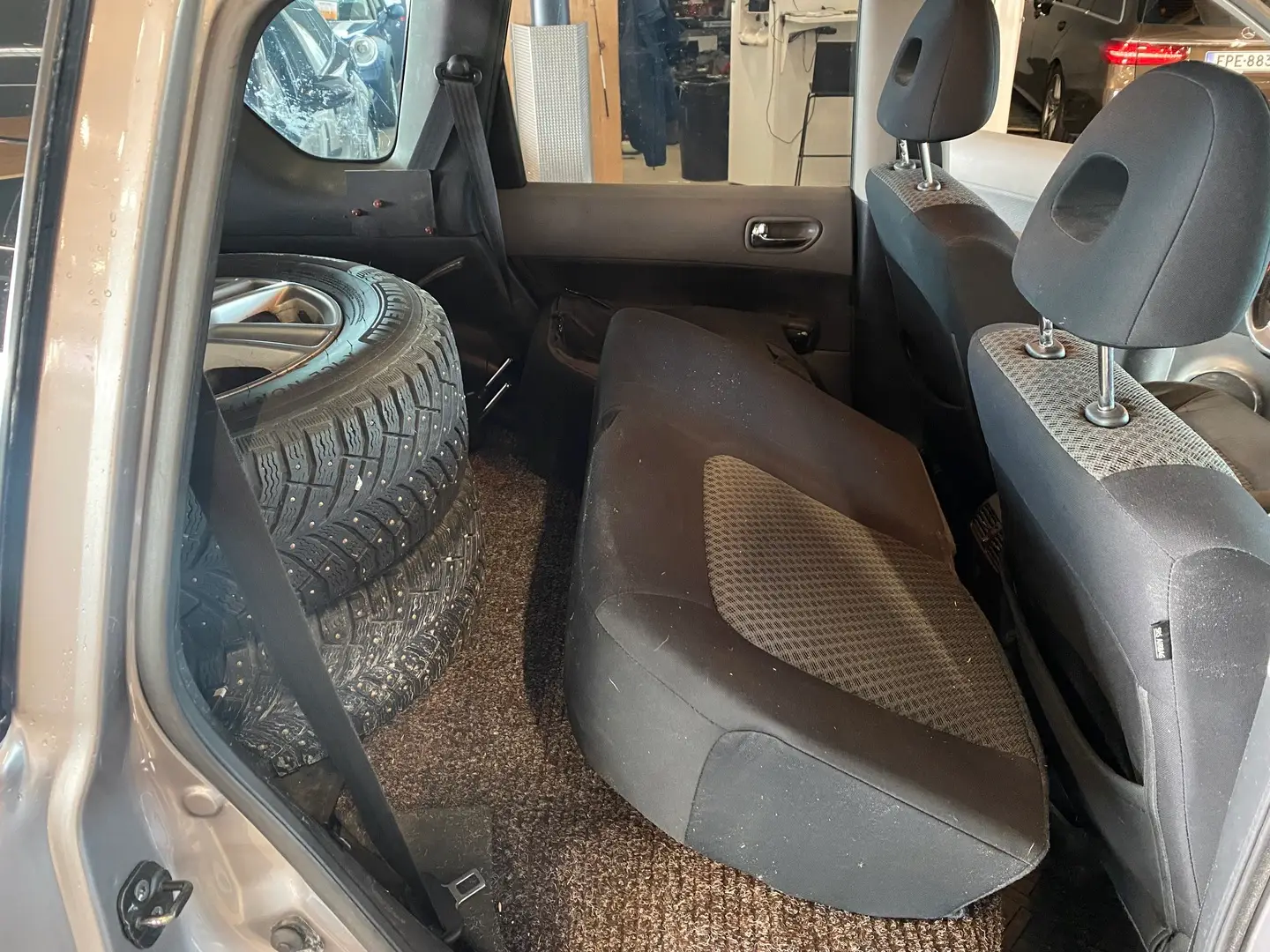 Car Image - 4ijjuSyAyMQbD53whqv7KP