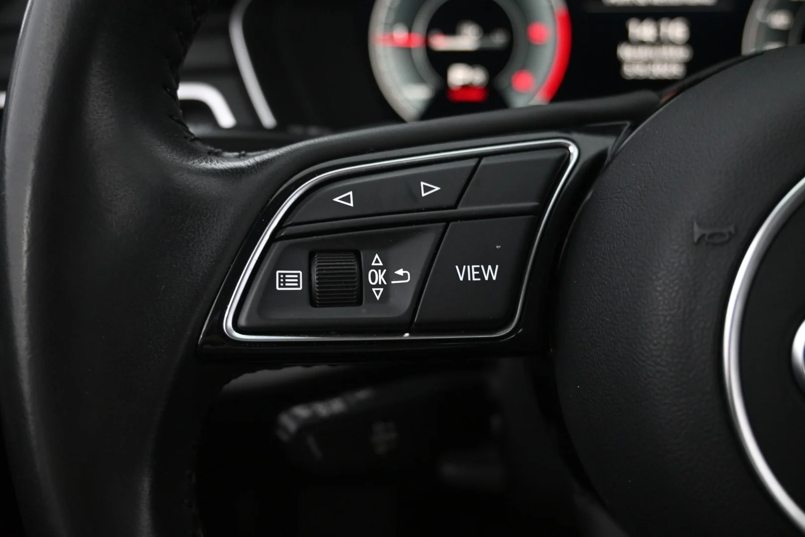 Car Image - 4Sk2l5YsqCTsvWcur196Ix