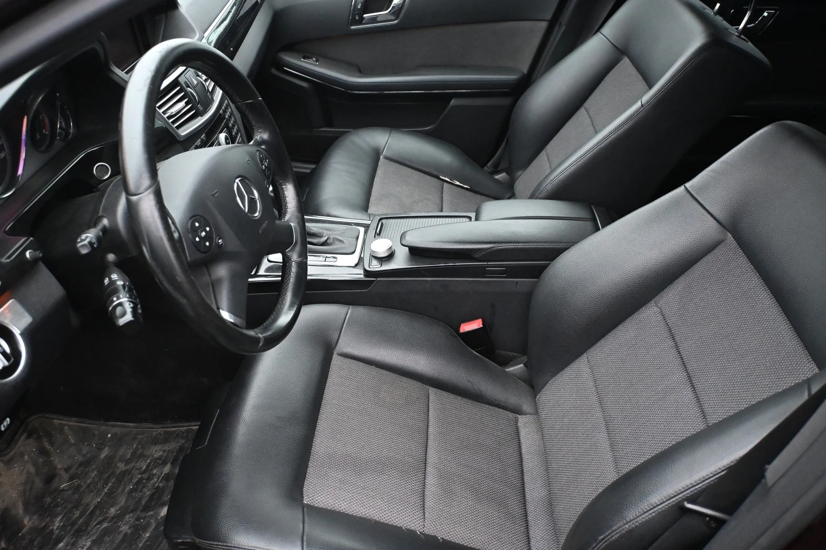 Car Image - 3nGXF8lVhuxmrLlZHsj8QK