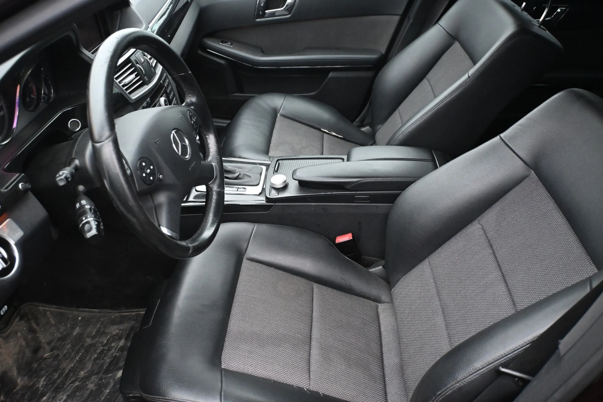 Car Image - 3nGXF8lVhuxmrLlZHsj8QK