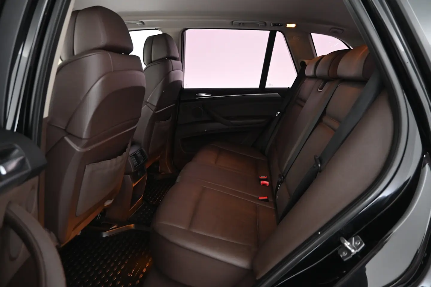 Car Image - 305WxamxhZKiyhbr3yrE4T