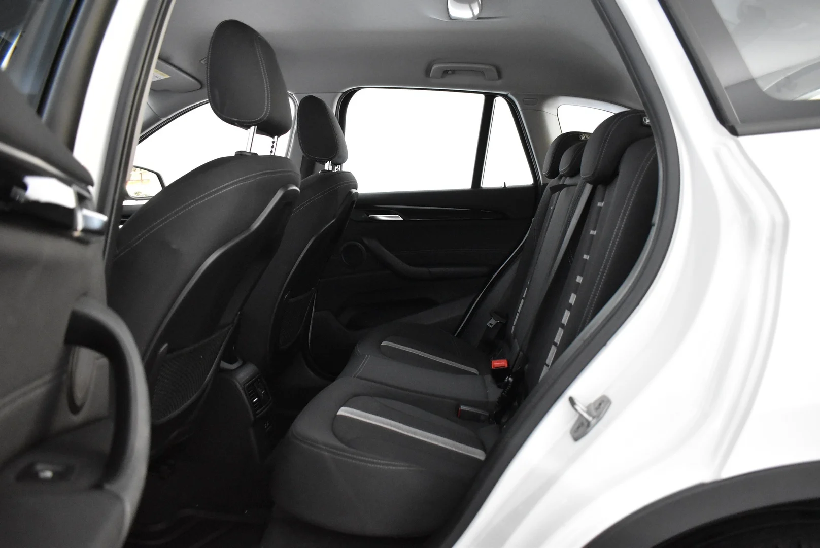 Car Image - 6o2XNZmYX1beBO0W7VWeFY