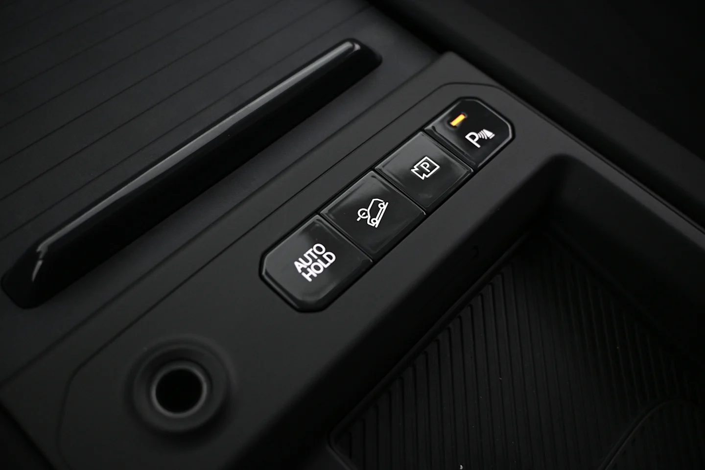 Car Image - 3Tkj2klTEDPP4cLjxPQVqe