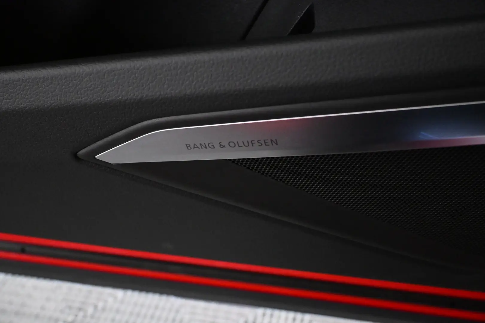 Car Image - 79TG8GiCDd5e8RDns5ghYe
