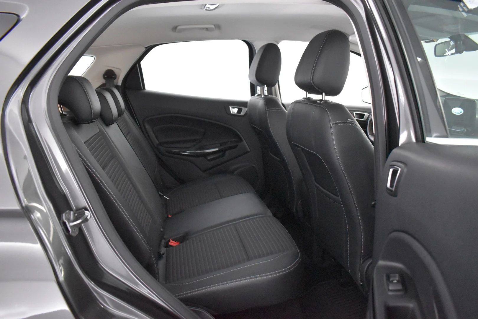 Car Image - 2iKE2IAkNj8DJ25kqWIdQ4