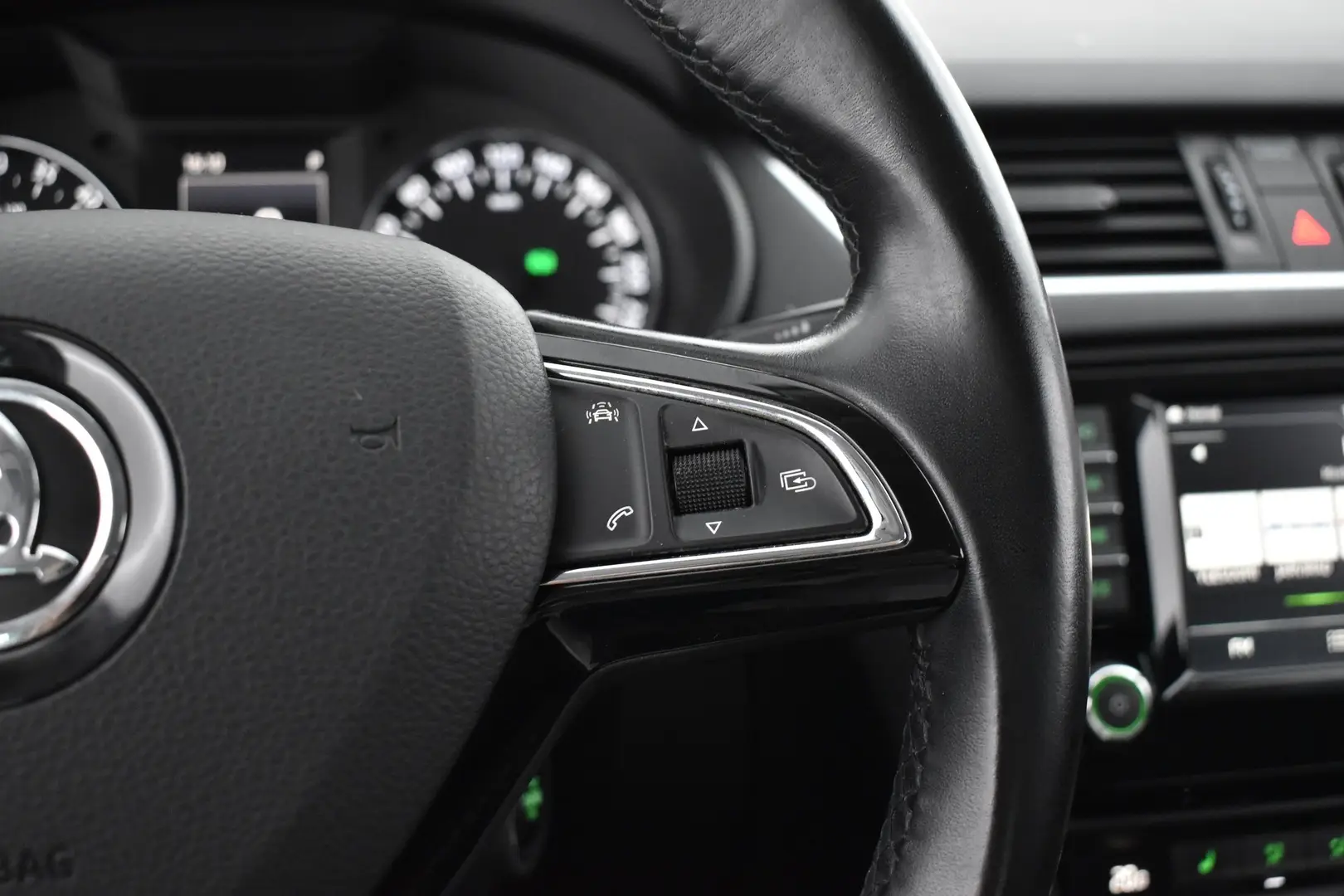 Car Image - 4oWb9oRAY5osejVxI5SCGV