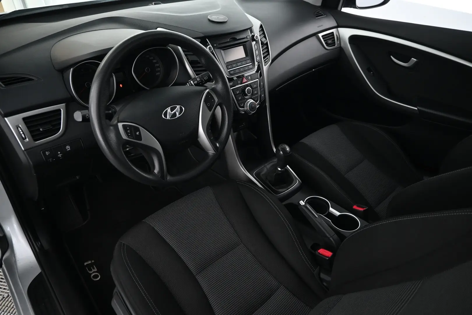 Car Image - 74uA31mwC69ItRJSgbyE29
