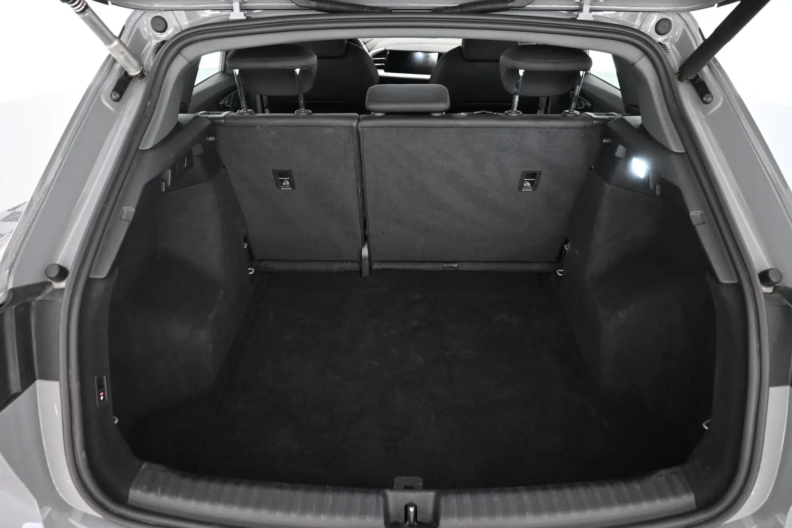 Car Image - 1Hd9RiCjXihTqDggXuarNE