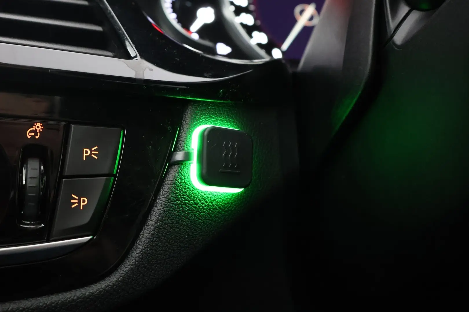Car Image - 6tbKGmFcXYVzY8q3CuGAIF