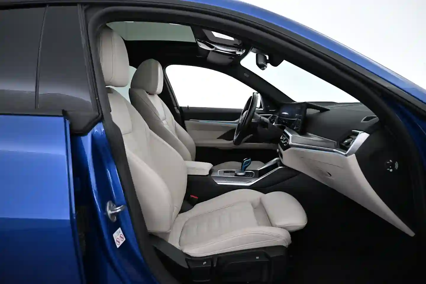 Car Image - eCbnhIDkOjjUXXWsDyxVo