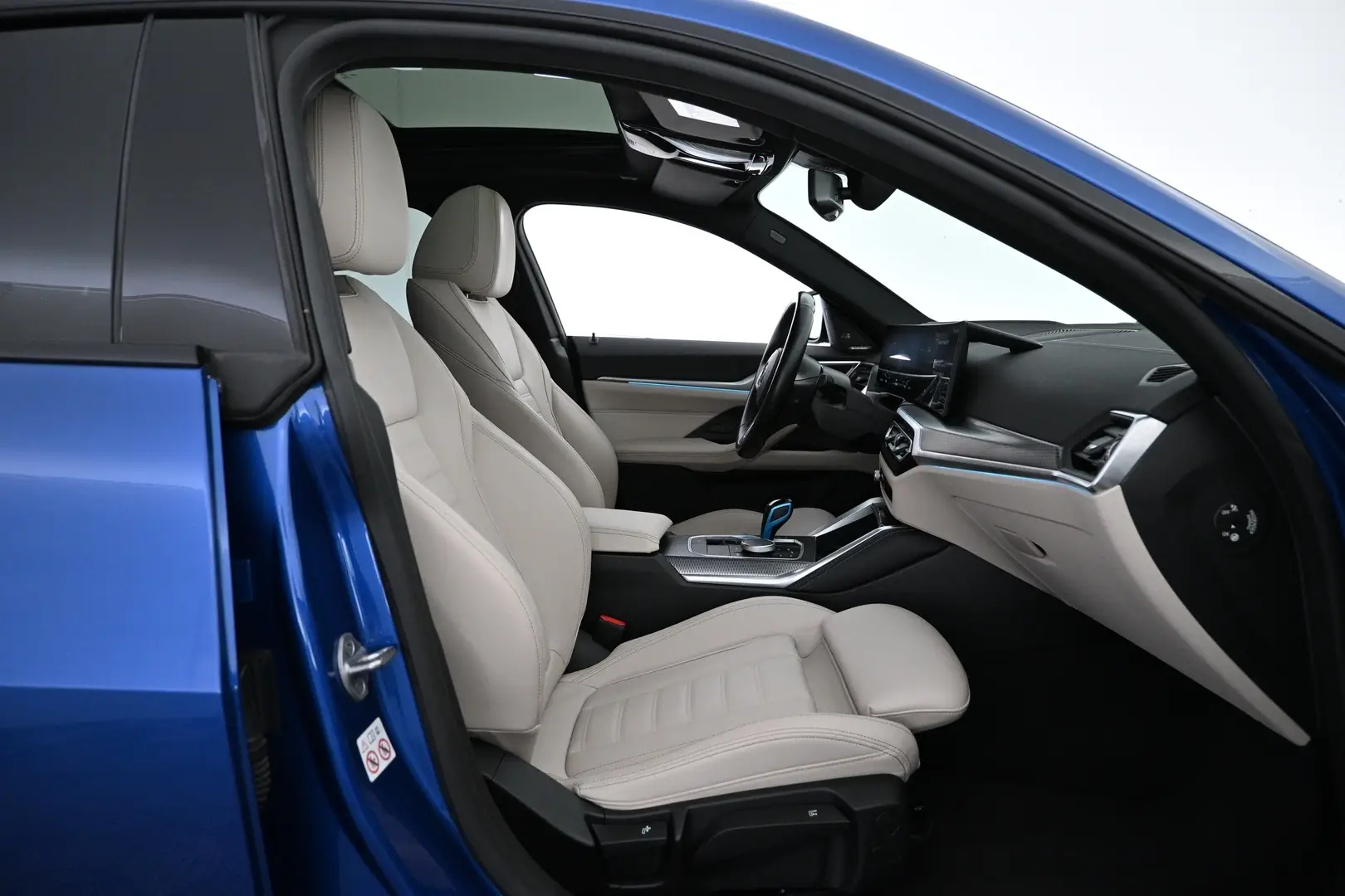 Car Image - eCbnhIDkOjjUXXWsDyxVo