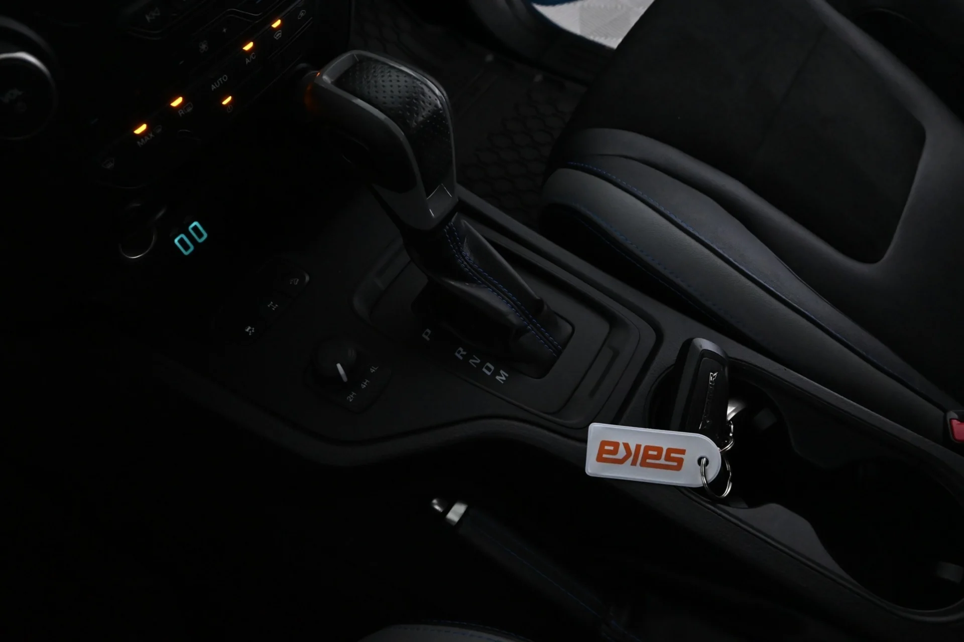 Car Image - 4Th5A6FT4NzYsabgz0tskr