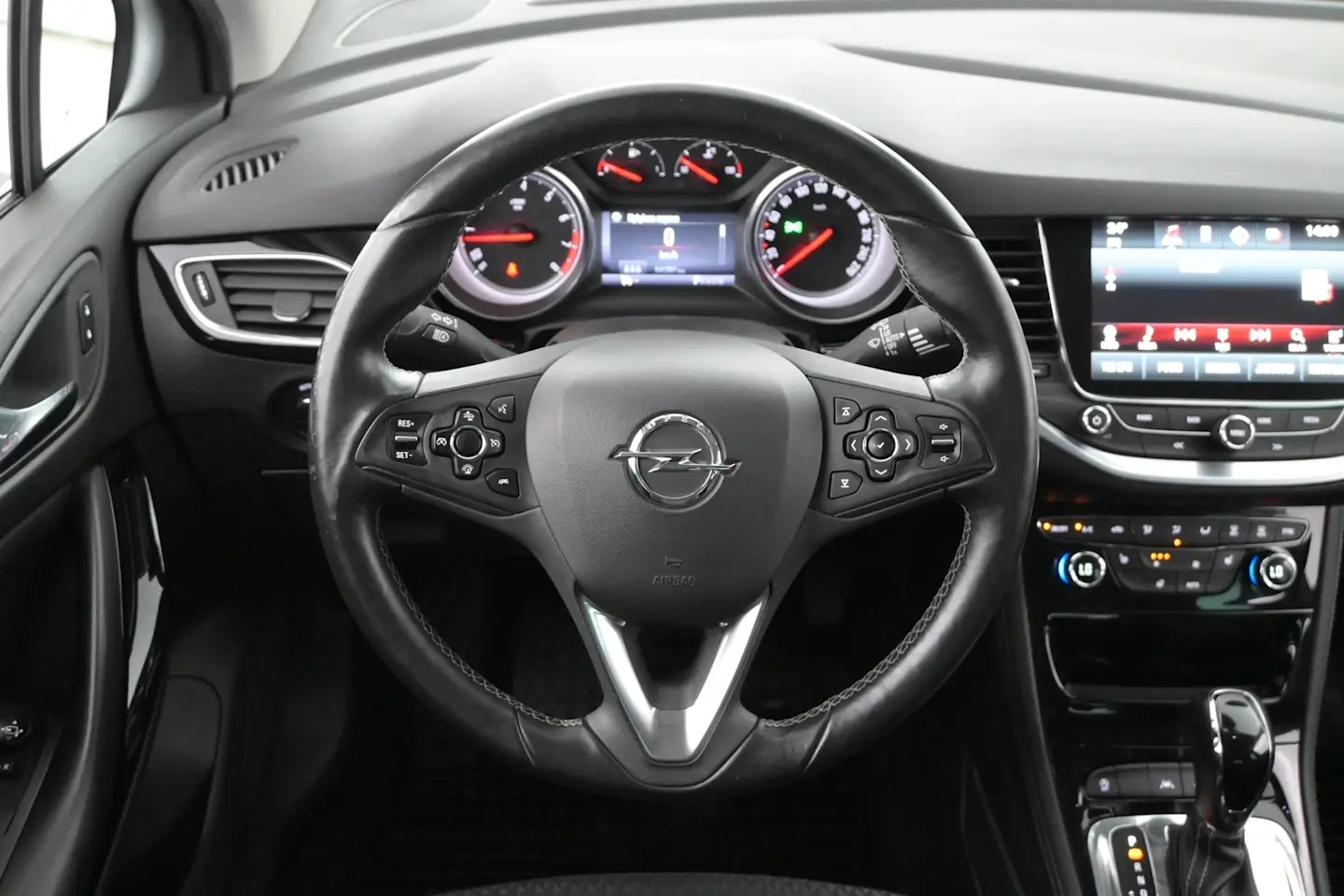 Car Image - 3cJPcW7OvdJ8WIvZmuA3St