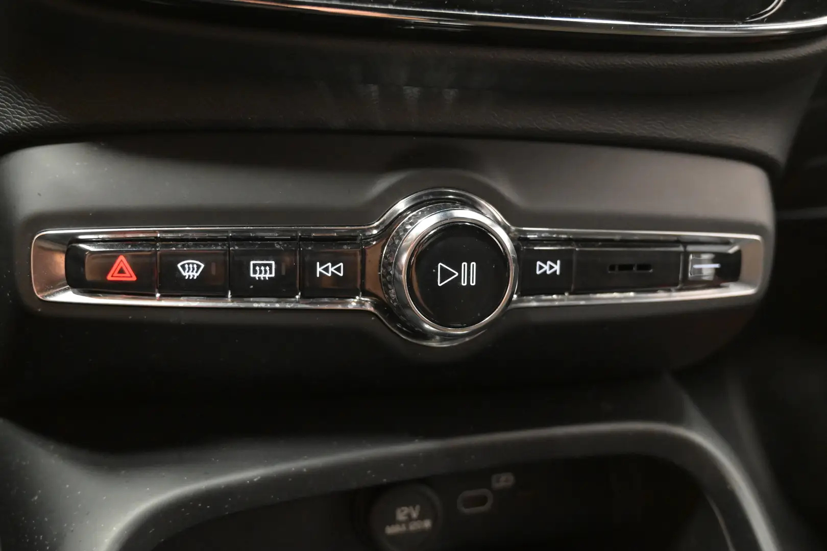 Car Image - 6gEuTkhklMGFr6CV0WwyPG