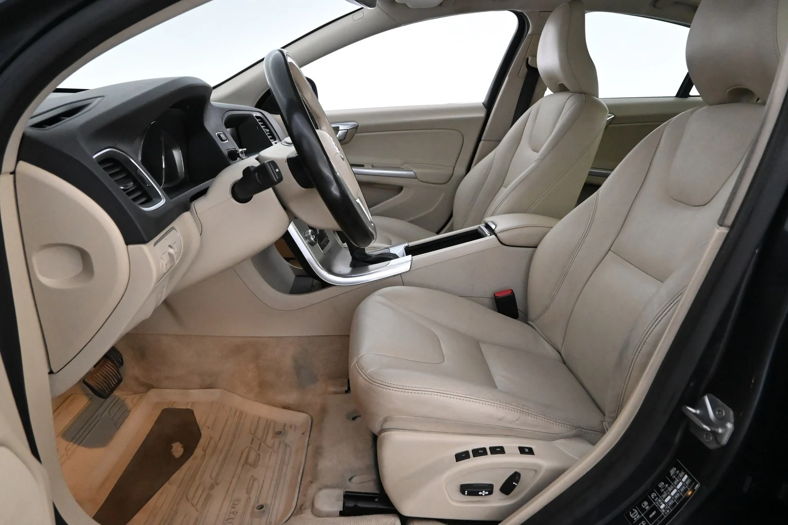 Car Image - kGJS473y6Cvb5cy8QhDmN