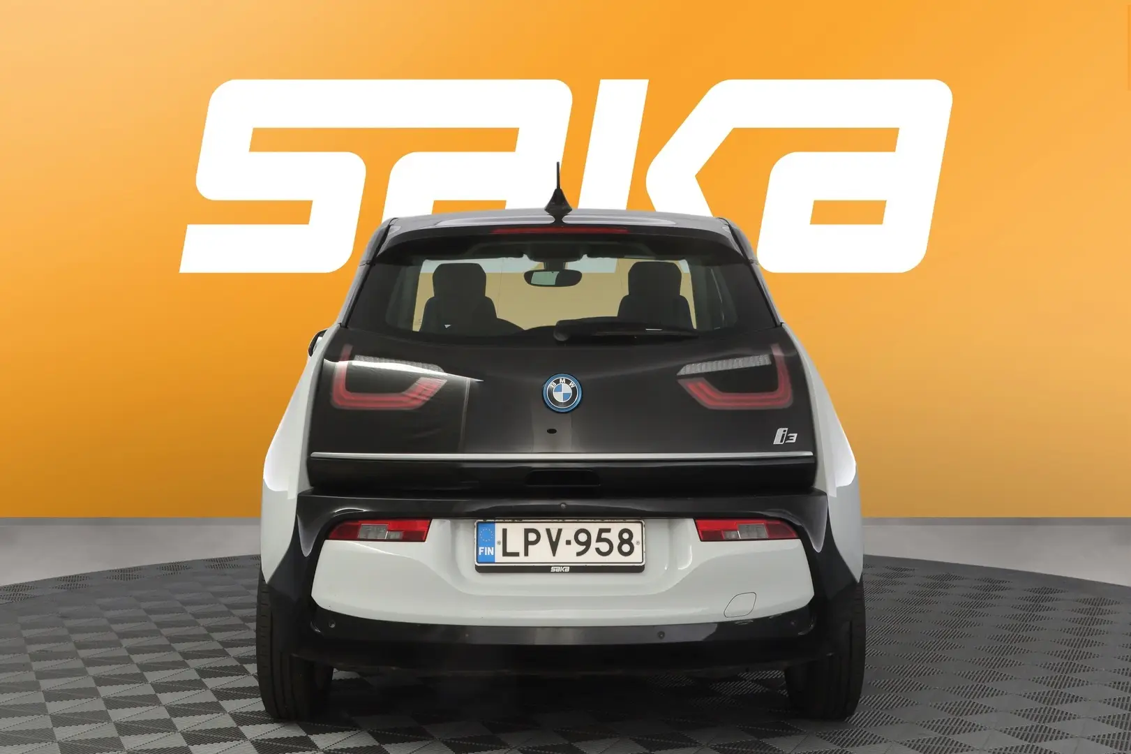 Car Image - 4914r7kvcLmcNP4Uvdiw6r