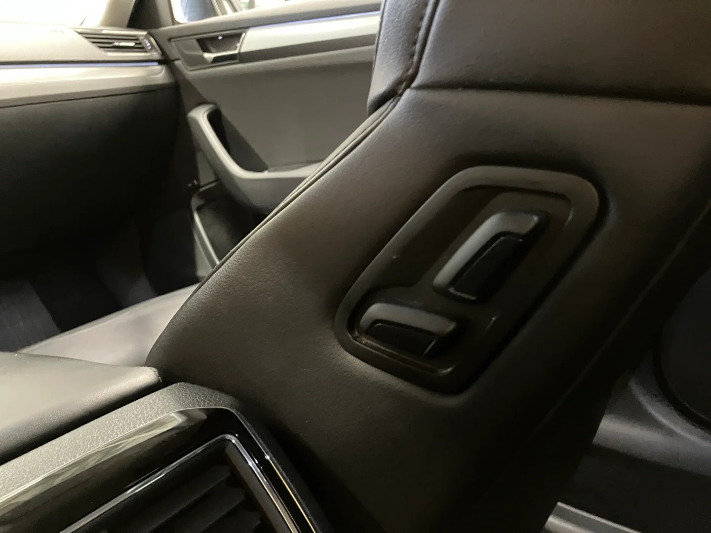 Car Image - xh0X1cJVC1wIfPbObPSBX