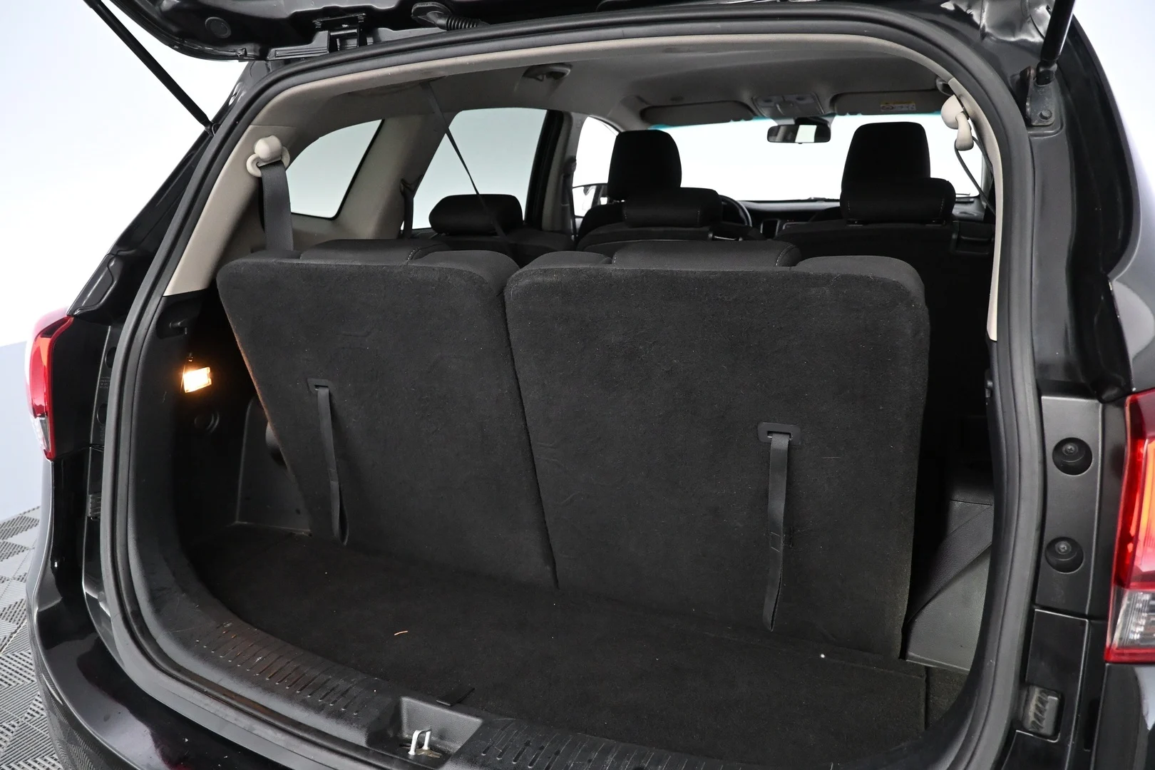 Car Image - 4HA1xZuKg9C4vwV9JVaHYv