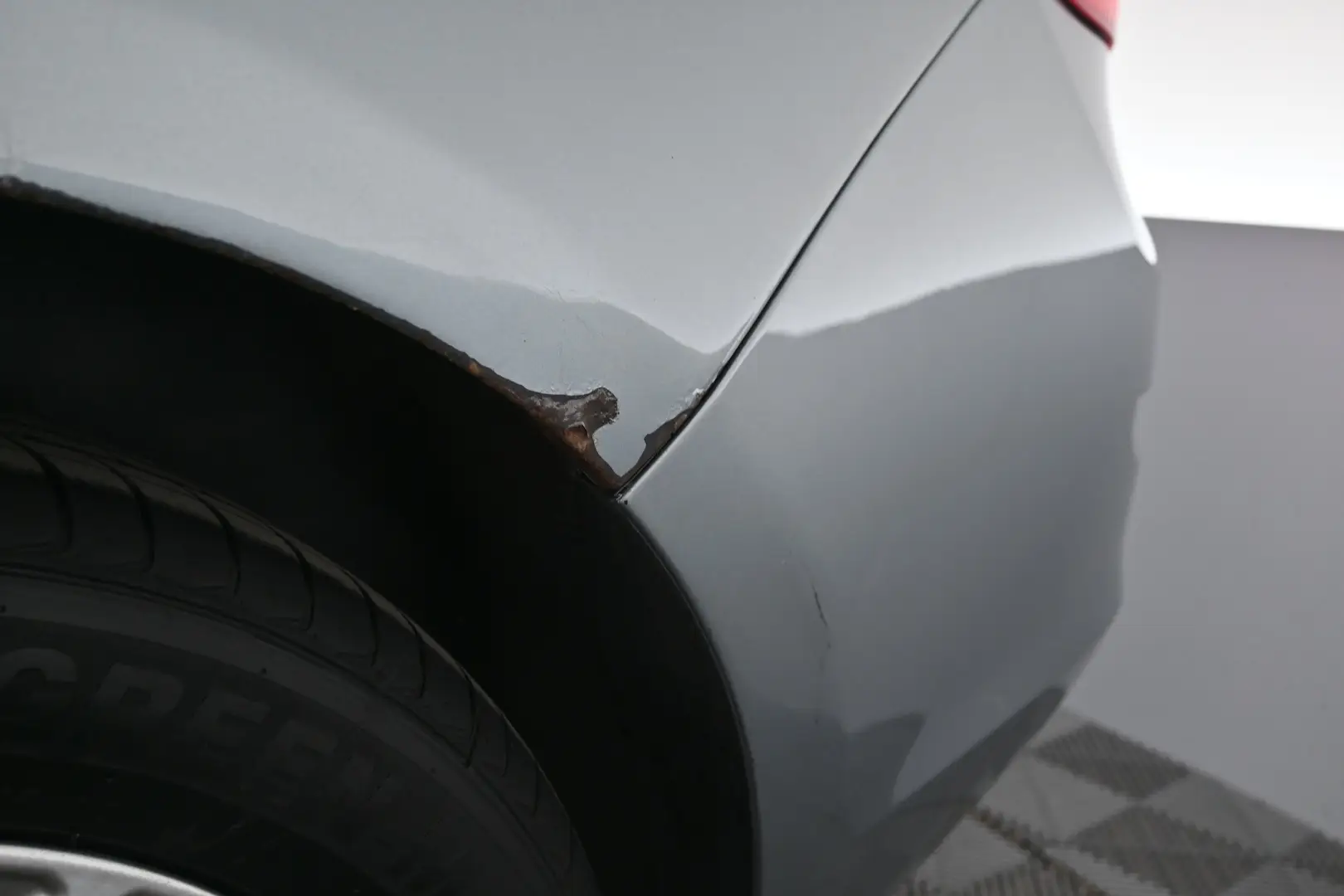 Car Image - 5kIZbr6xlzjHoZORfNDLzn