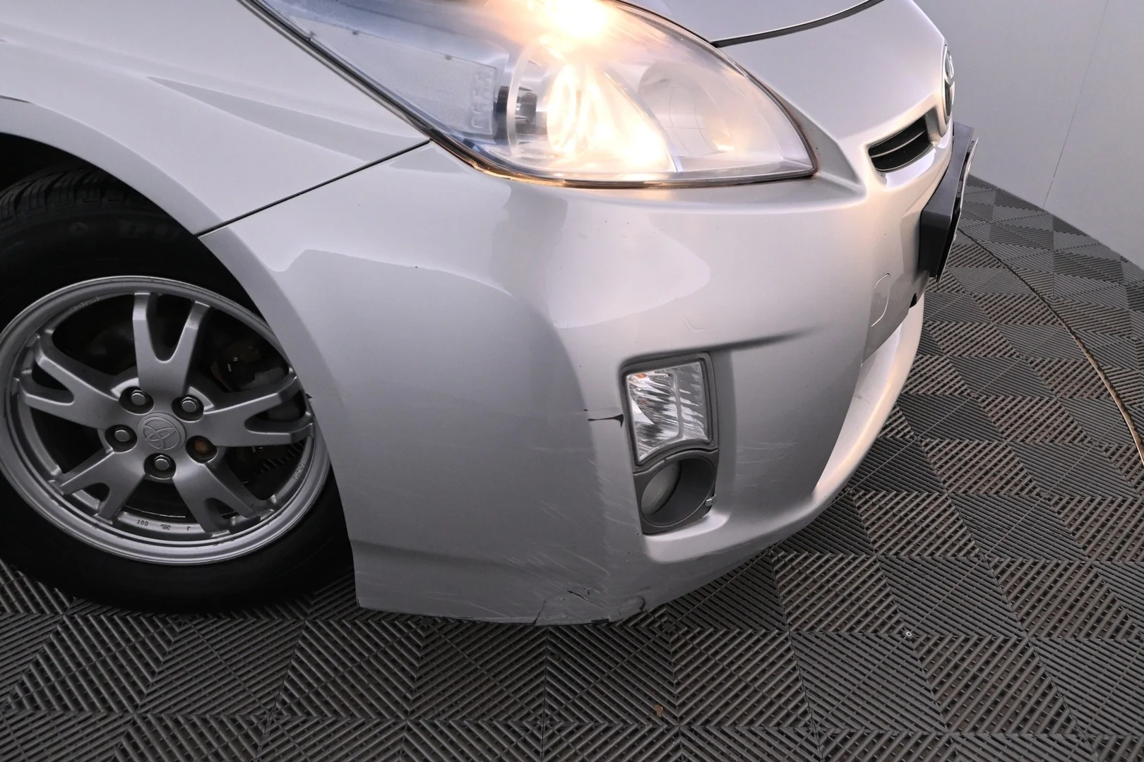 Car Image - 16Y1M7k3GdNaAiVqEKyetM