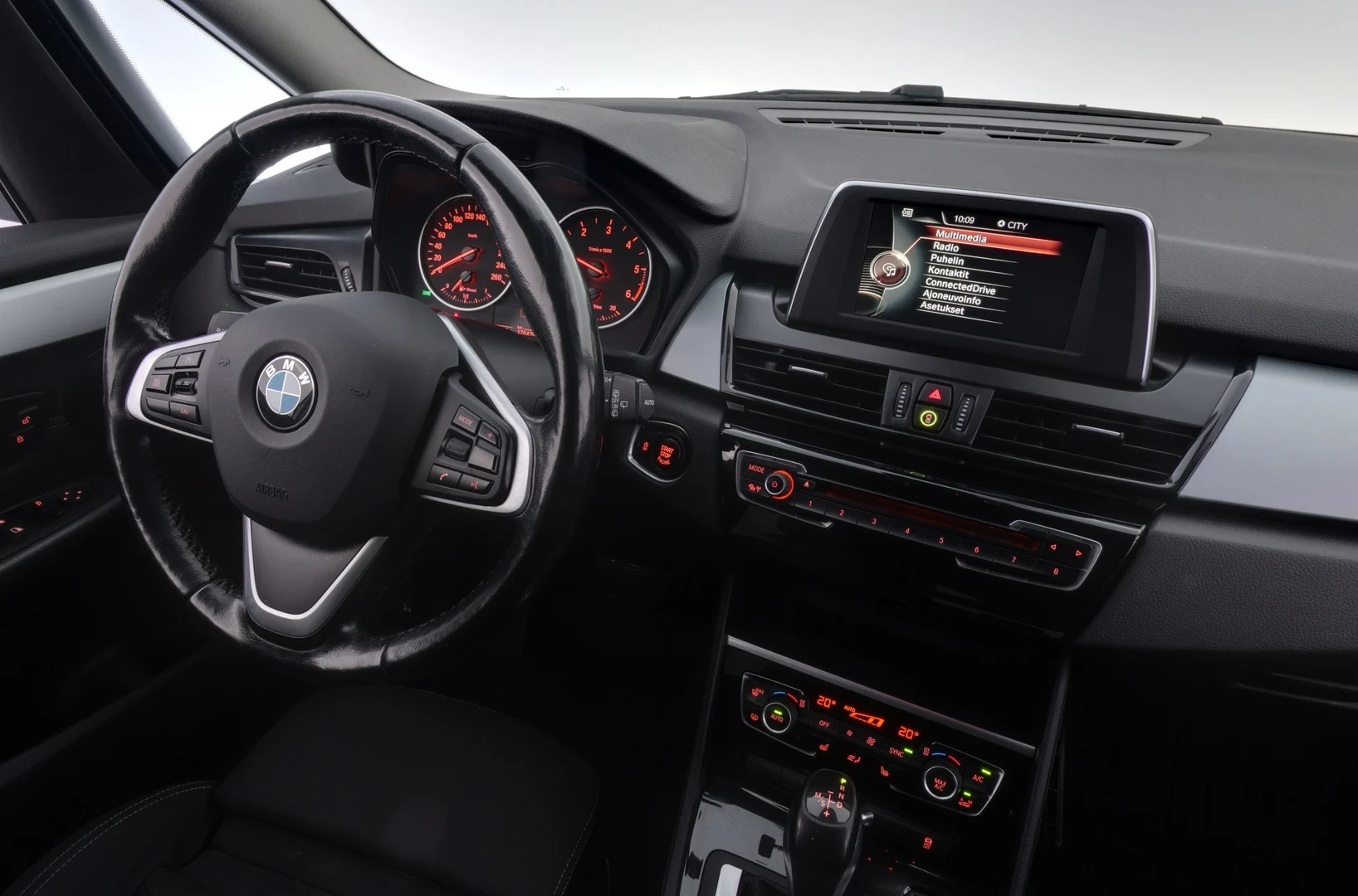 Car Image - 7iBwImM1StrZd9ZzNEe1N2
