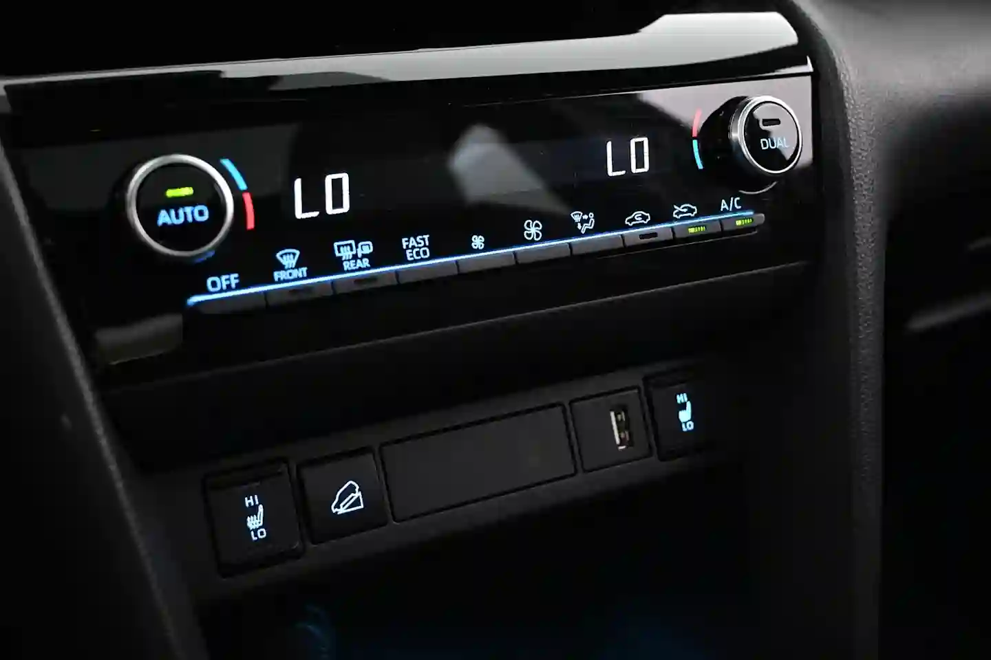 Car Image - 14DBduBVlzPTYMZouDvpUn