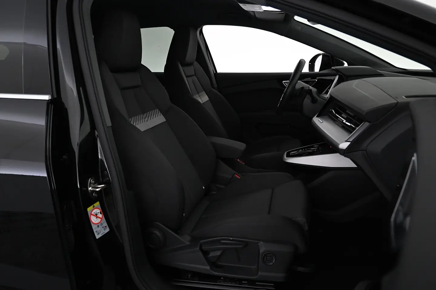 Car Image - 4CcgERkFUAUJlx1pMqTnsY