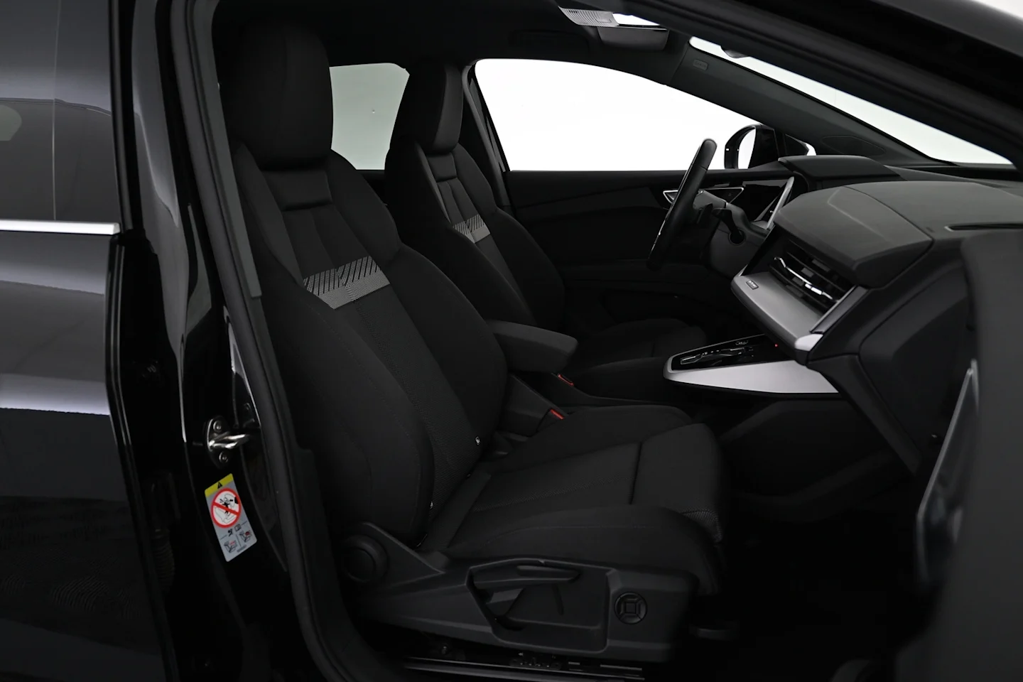 Car Image - 4CcgERkFUAUJlx1pMqTnsY