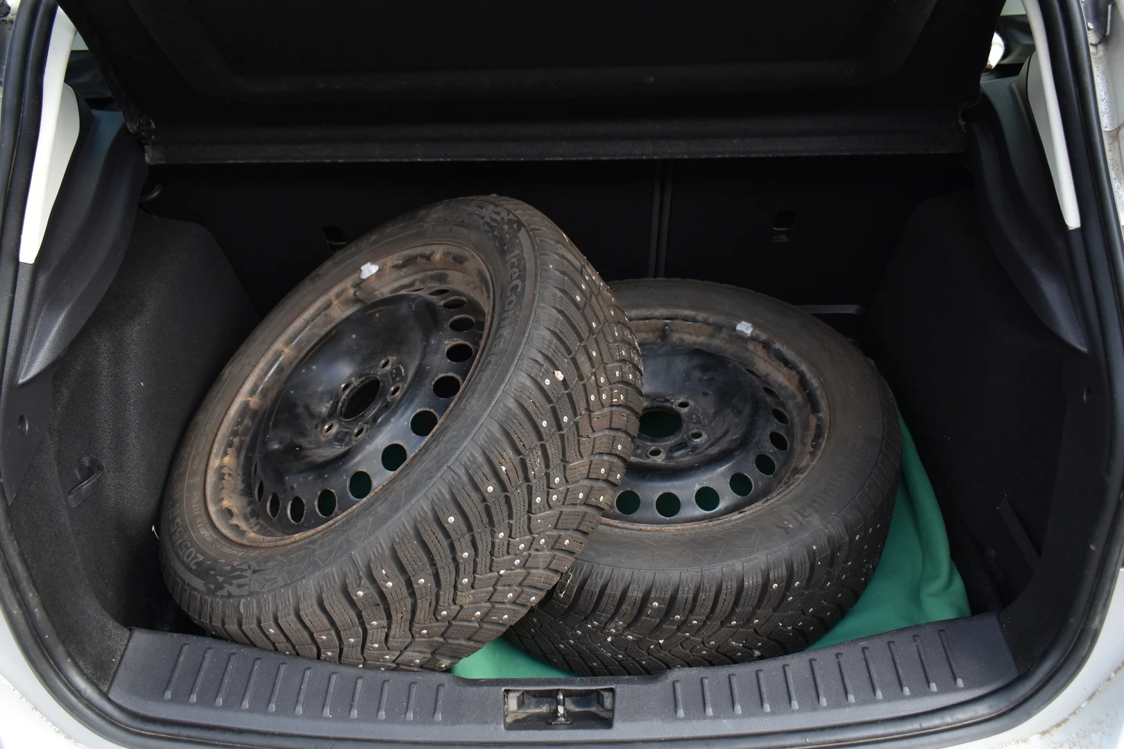 Car Image - 6D8QsDkDJrVkFmgSAn0ZK1