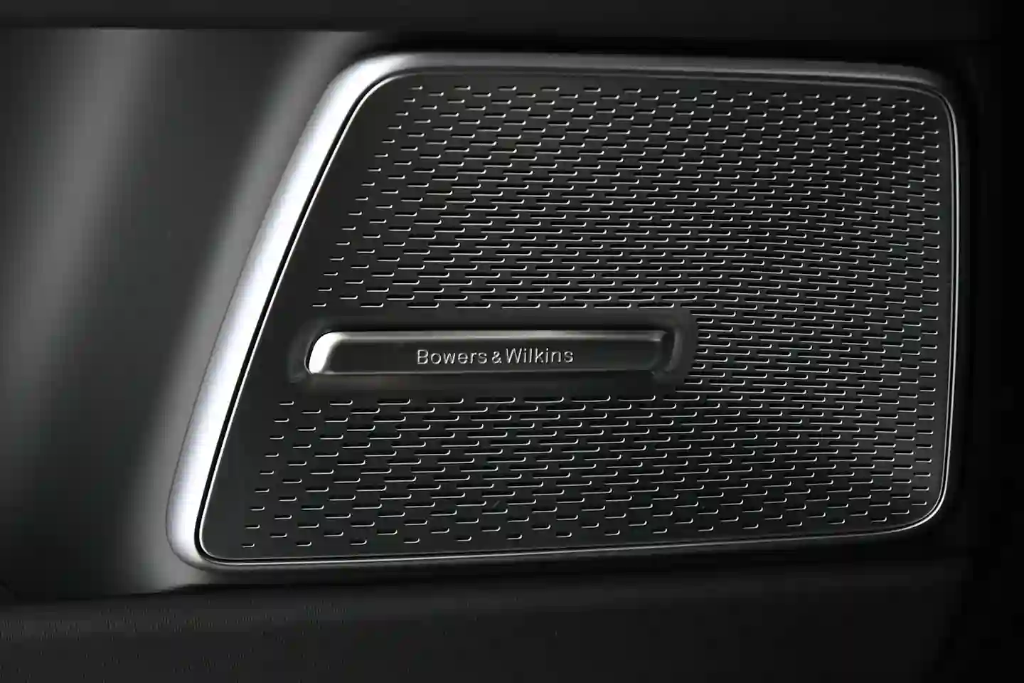 Car Image - 7q6Lc8N39kERI44UFFR6Mn