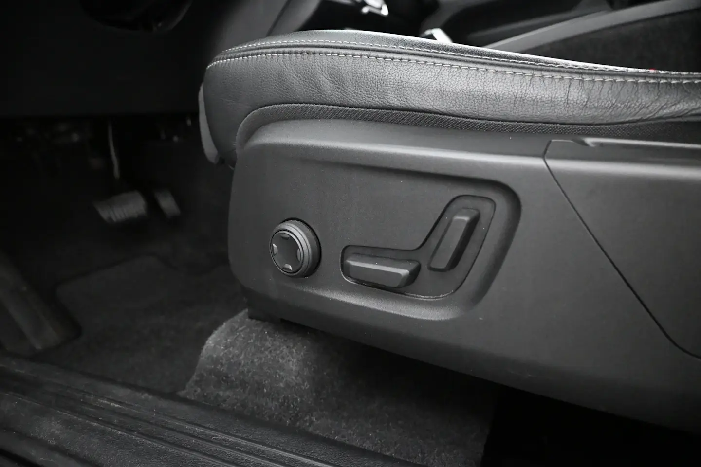 Car Image - 2Jl5JjrAKgJBVVyWmq5iyy