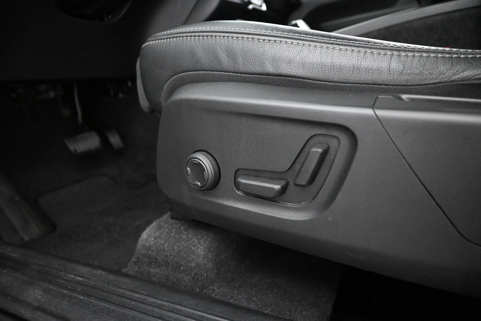 Car Image - 2Jl5JjrAKgJBVVyWmq5iyy