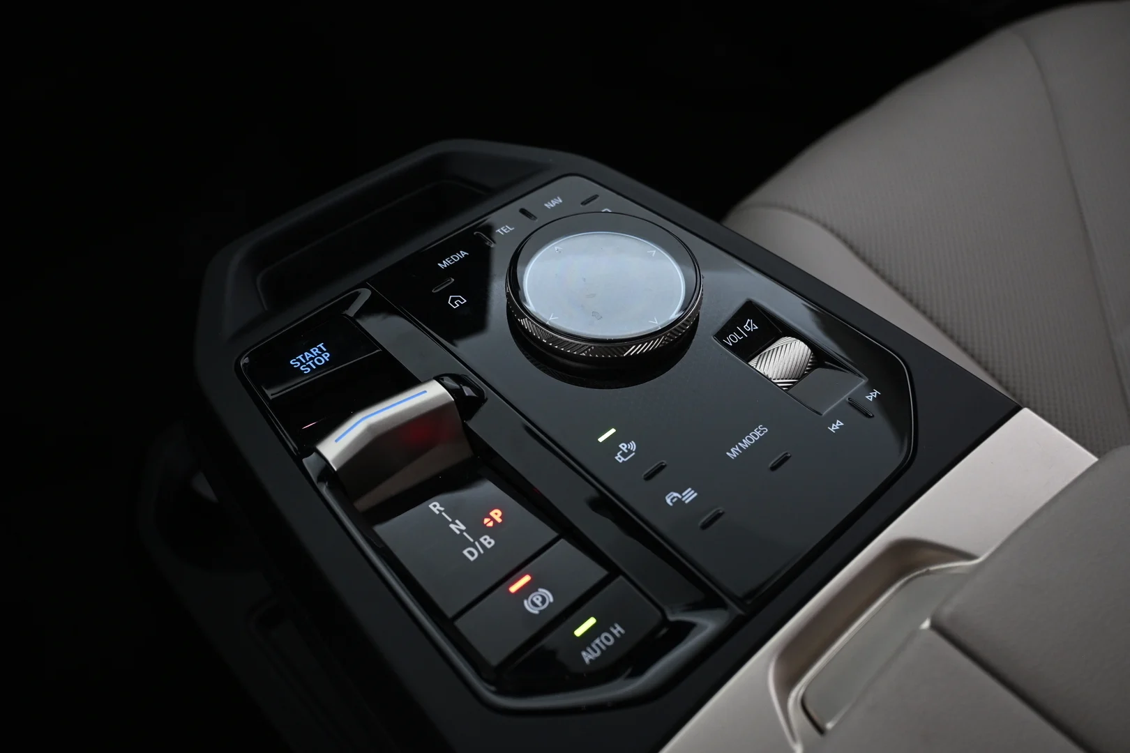 Car Image - 5ByFZOGD1b0txnBCL5atmu