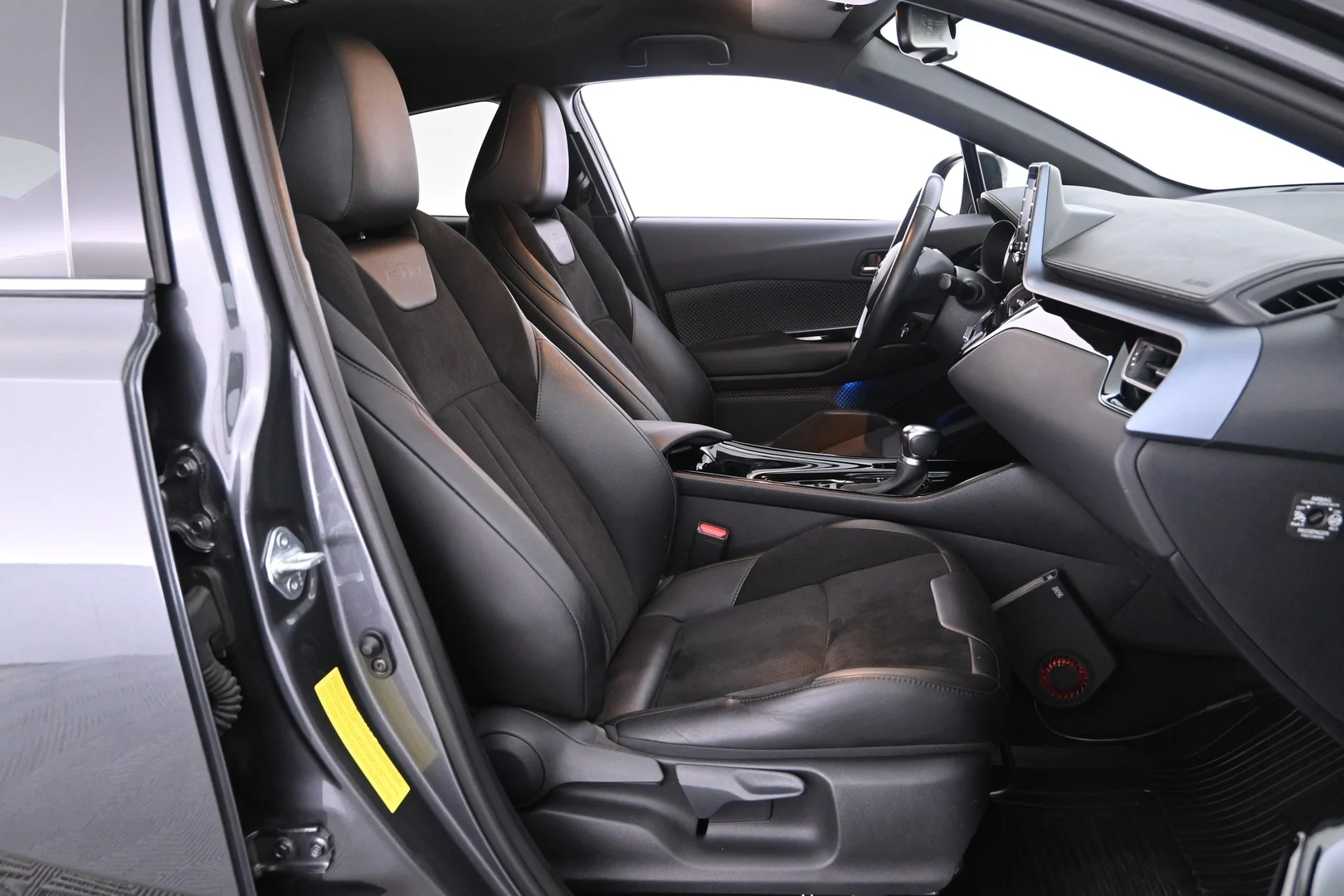 Car Image - 3R2KRQfo6F3b1D6CebzNPc