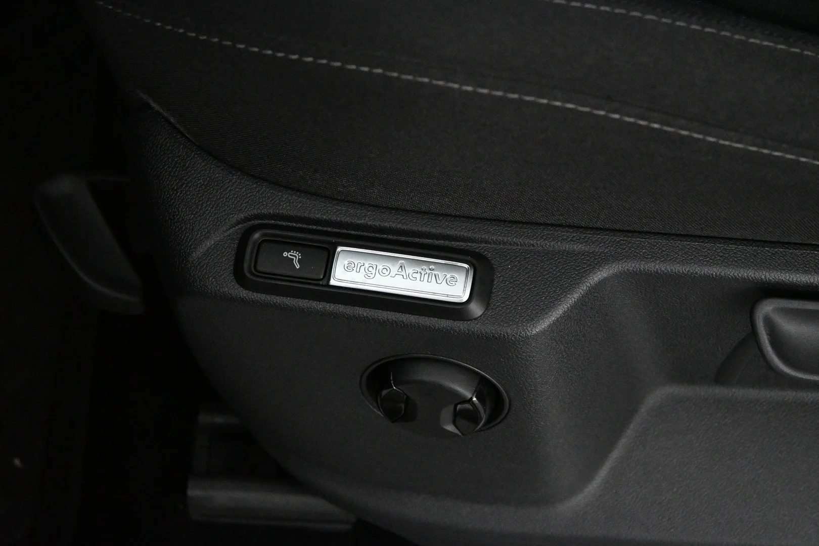 Car Image - 1V7qZiRkbHWPK9SxtkdEYP