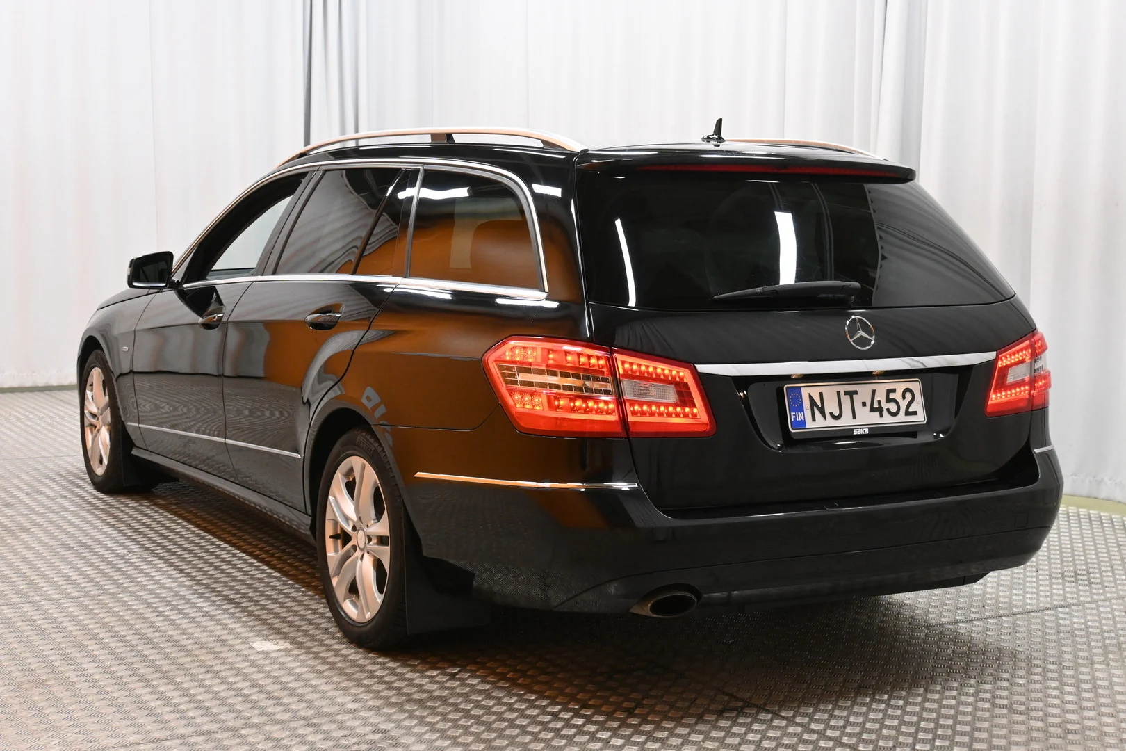 Car Image - q7q8QrUyyh4VSbuxb0nif