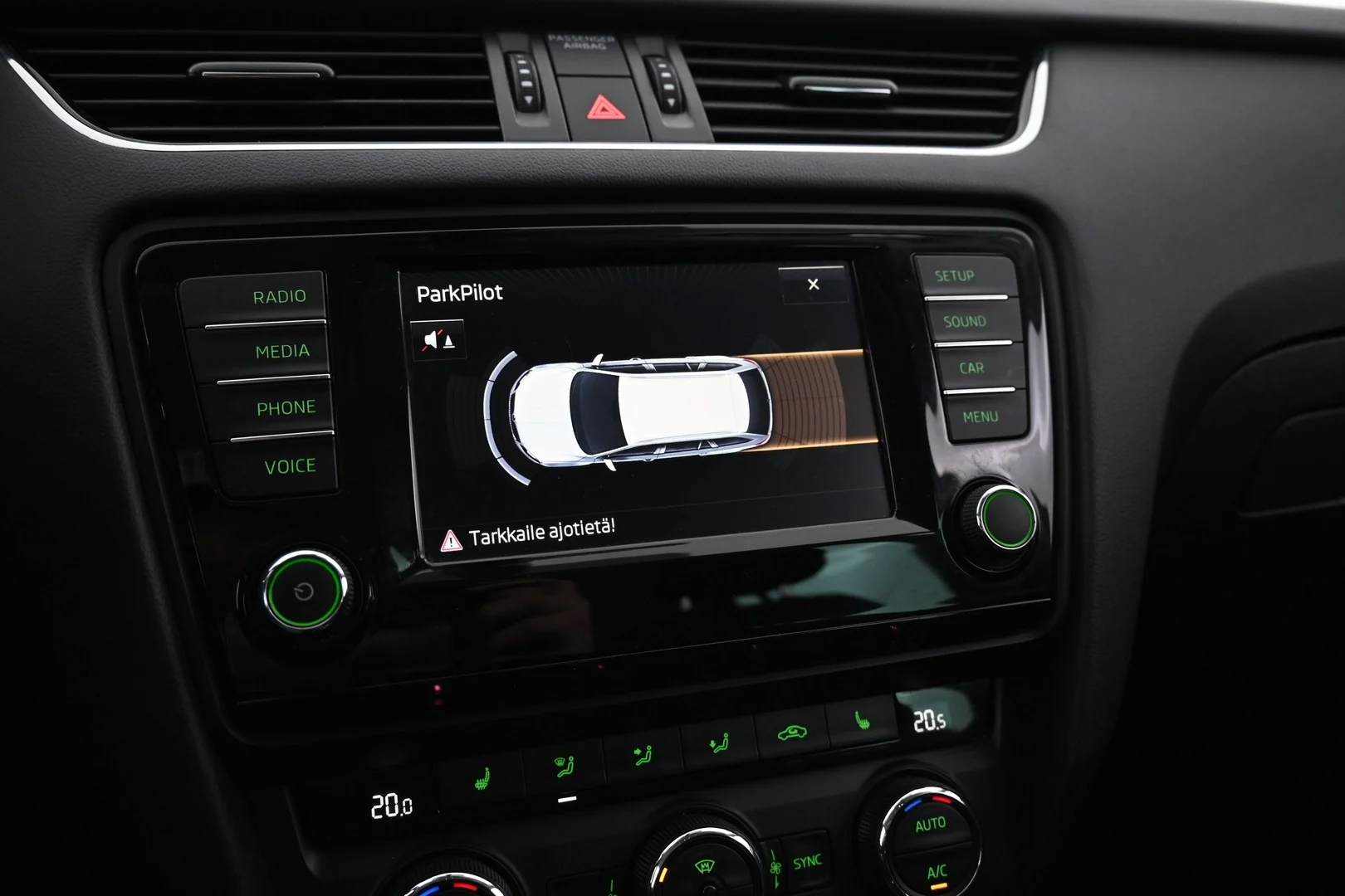 Car Image - ggi6FaqaENbQDowsZVg5Y