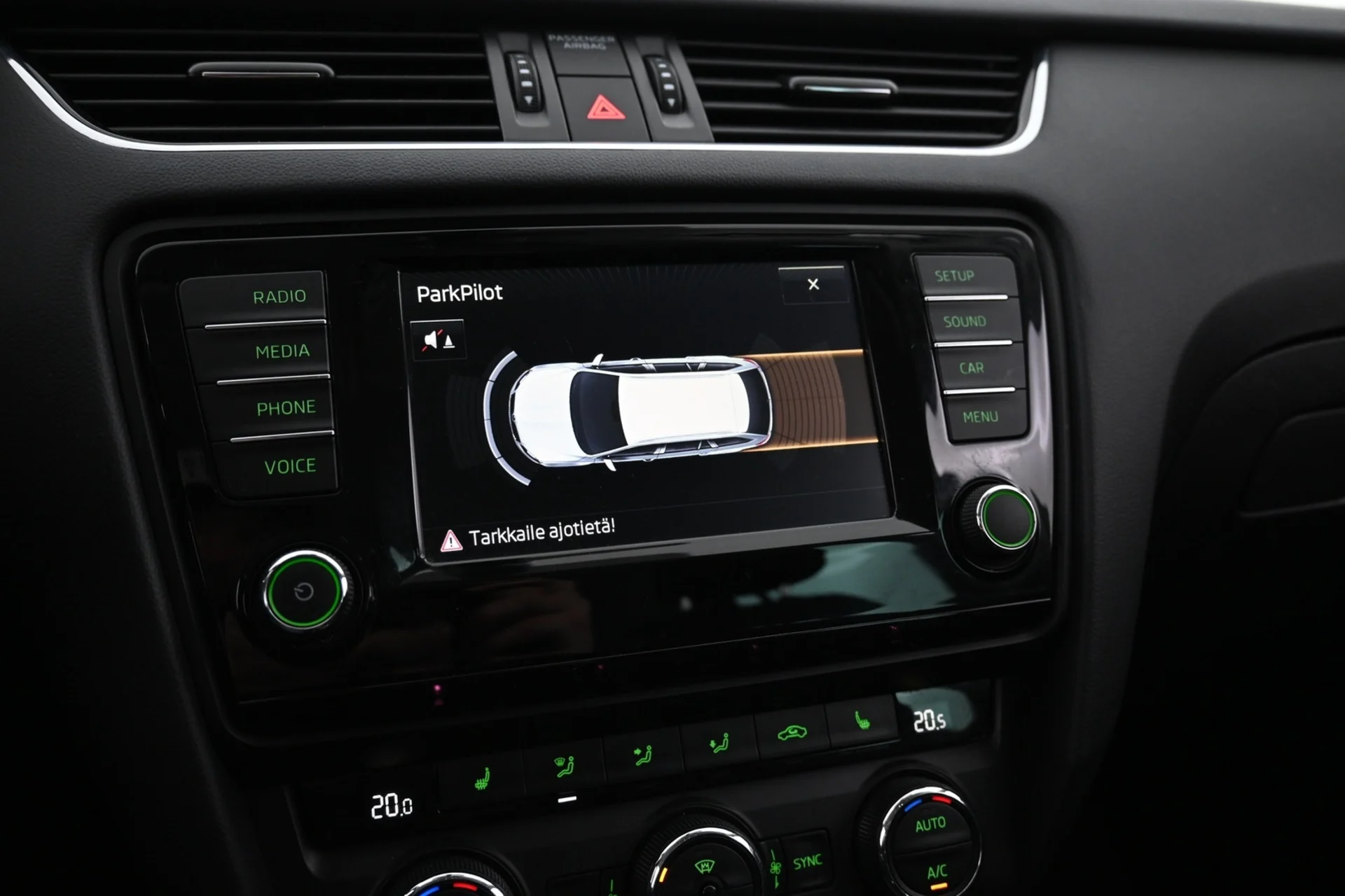 Car Image - ggi6FaqaENbQDowsZVg5Y