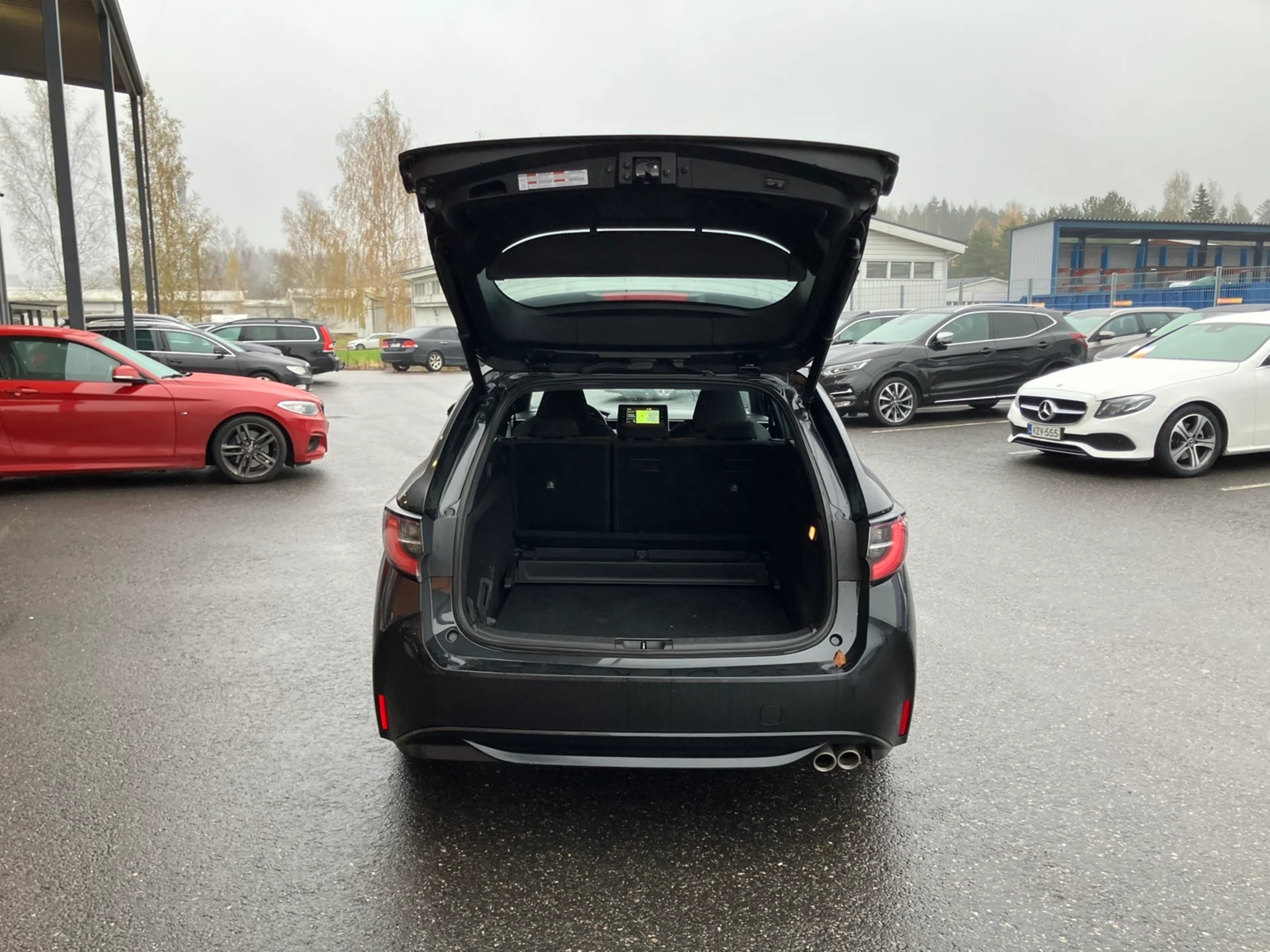 Car Image - EtCyxRO75lXrGLKpvXuOQ