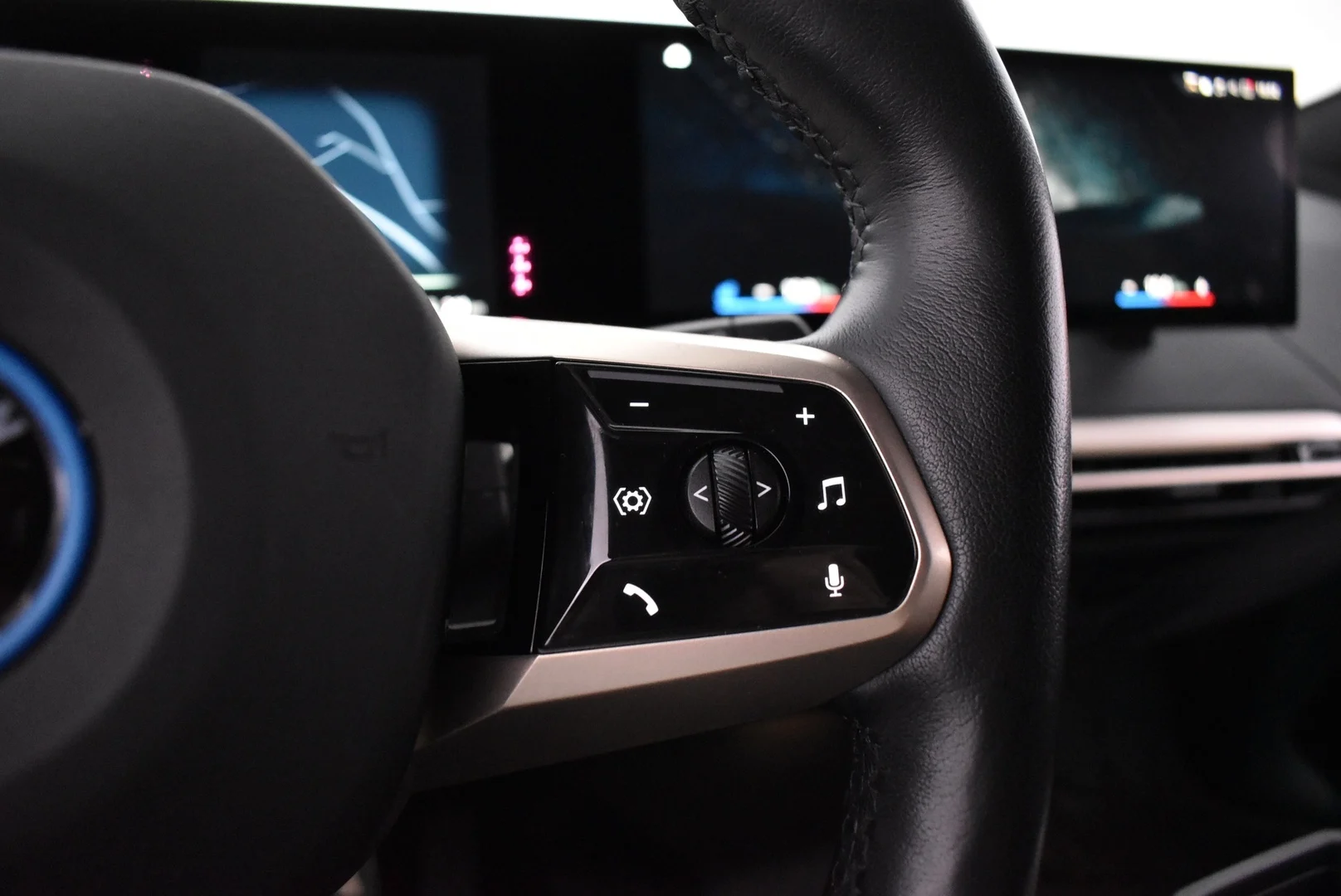 Car Image - 7uiWzLOeFsfXRGRPJAyndb