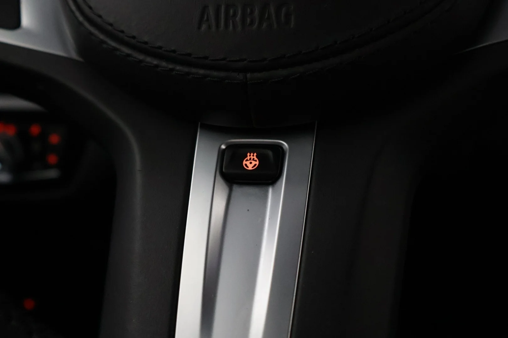 Car Image - 2SnU71N6OOf51jb8rGL6S9