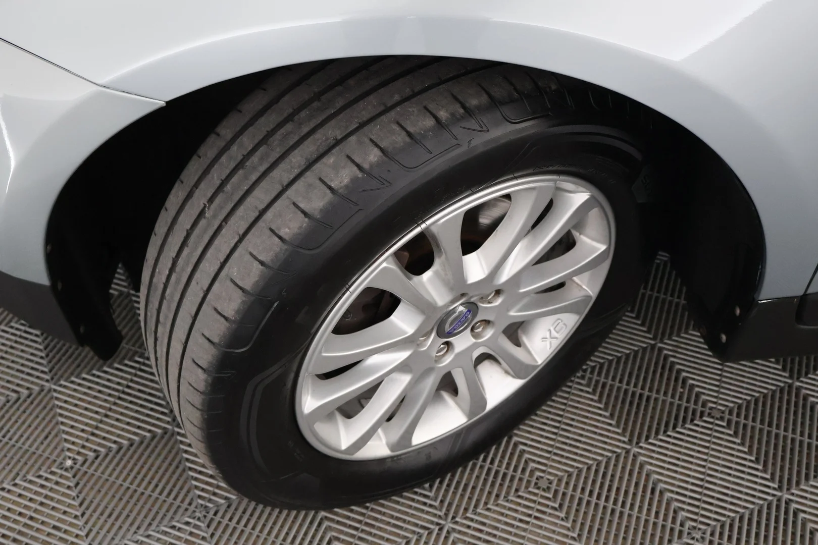 Car Image - 1xwDBhK7E2bxSTDJ1HoMGk