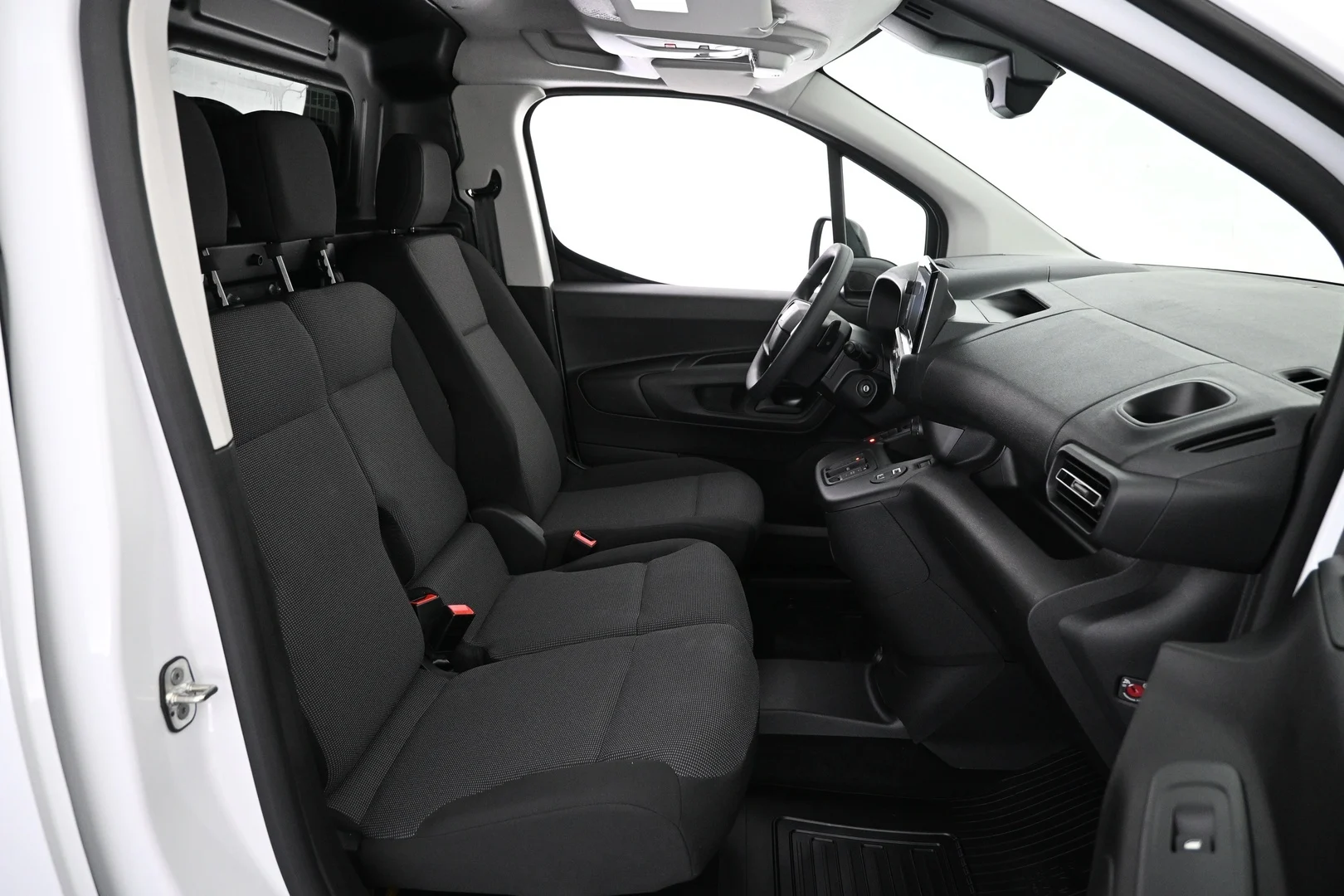 Car Image - NKX3b3G2gyGyFtiL6xFyG