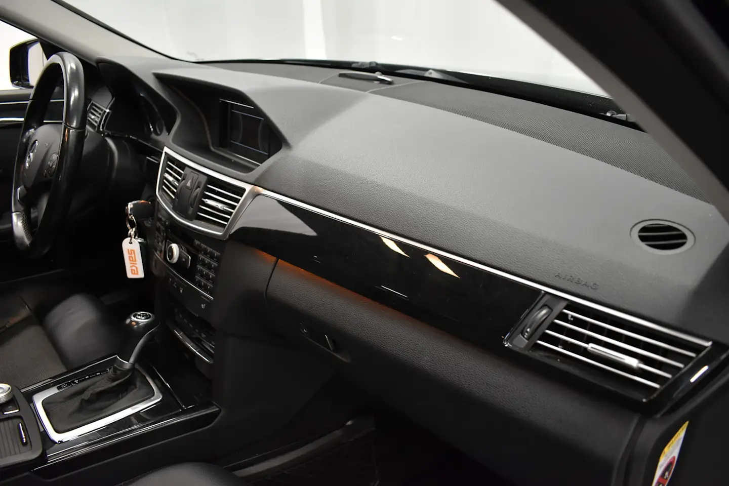 Car Image - 7GsNynn5njjkXayuJrk2b6