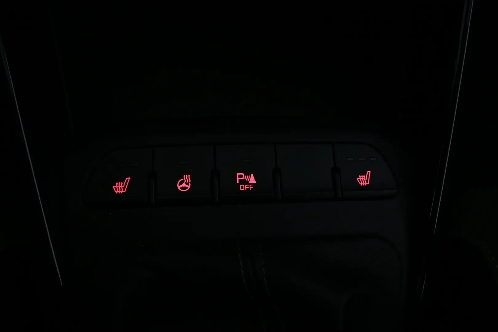 Car Image - 7wbJLCr8LBc0xv4eelHpNO