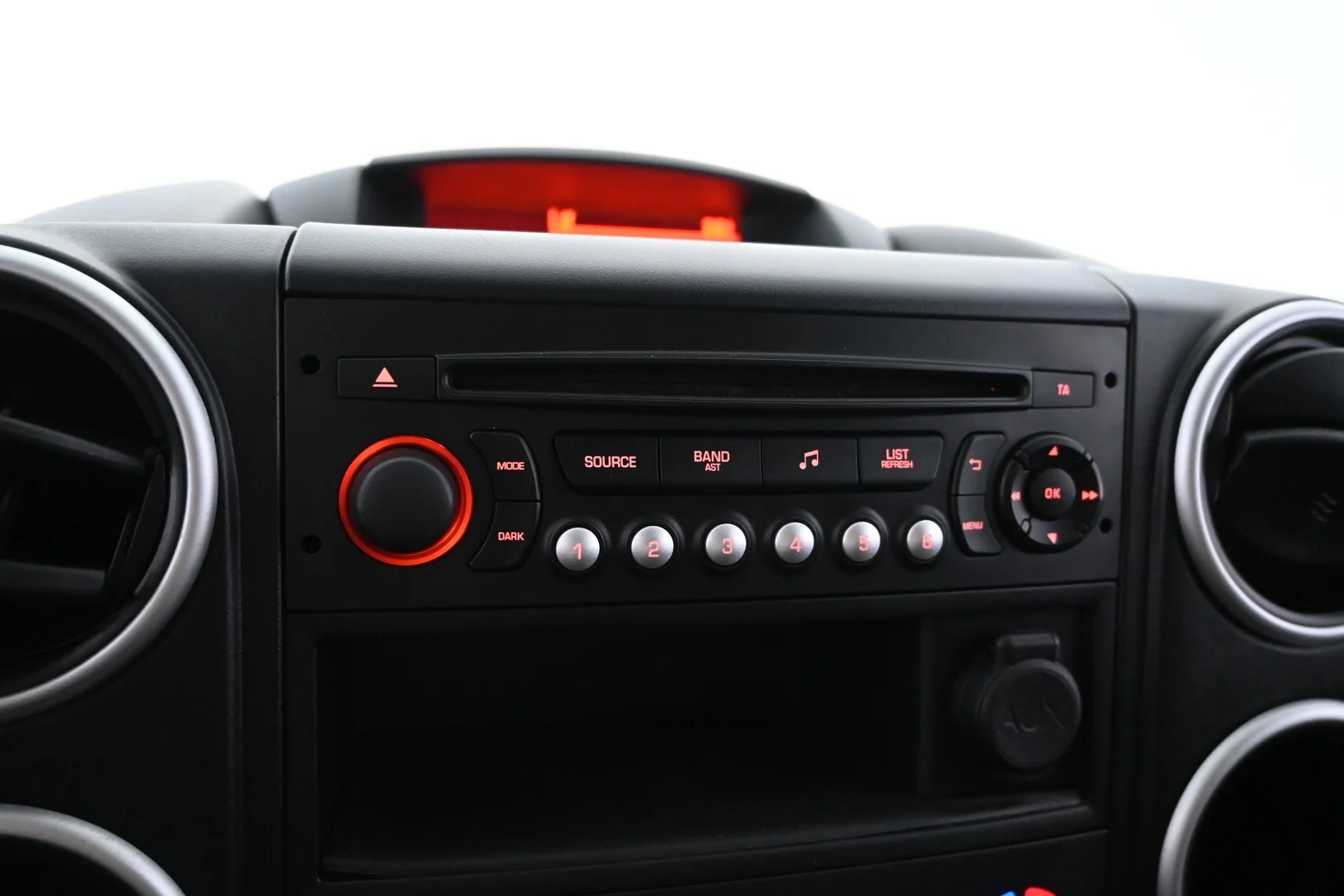 Car Image - 6cwppiF64RHFOBicTgQhcQ