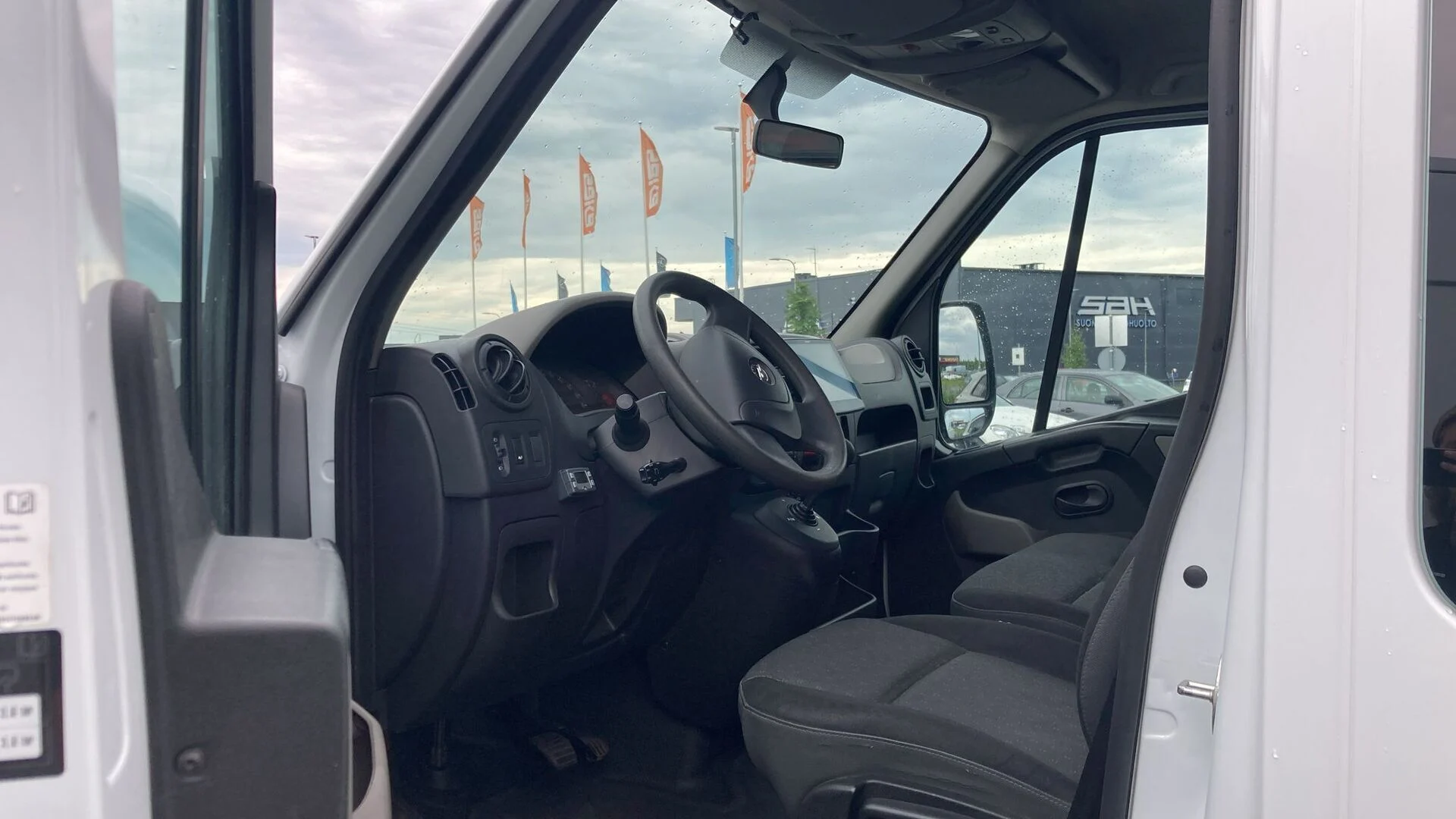 Car Image - 2aS7YXebFjP4GRJm0UB8EN